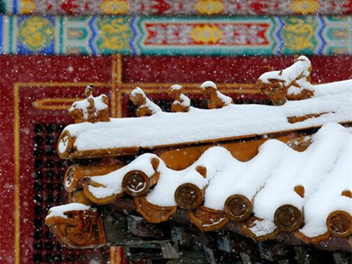 雪でカバーされる中国故宮